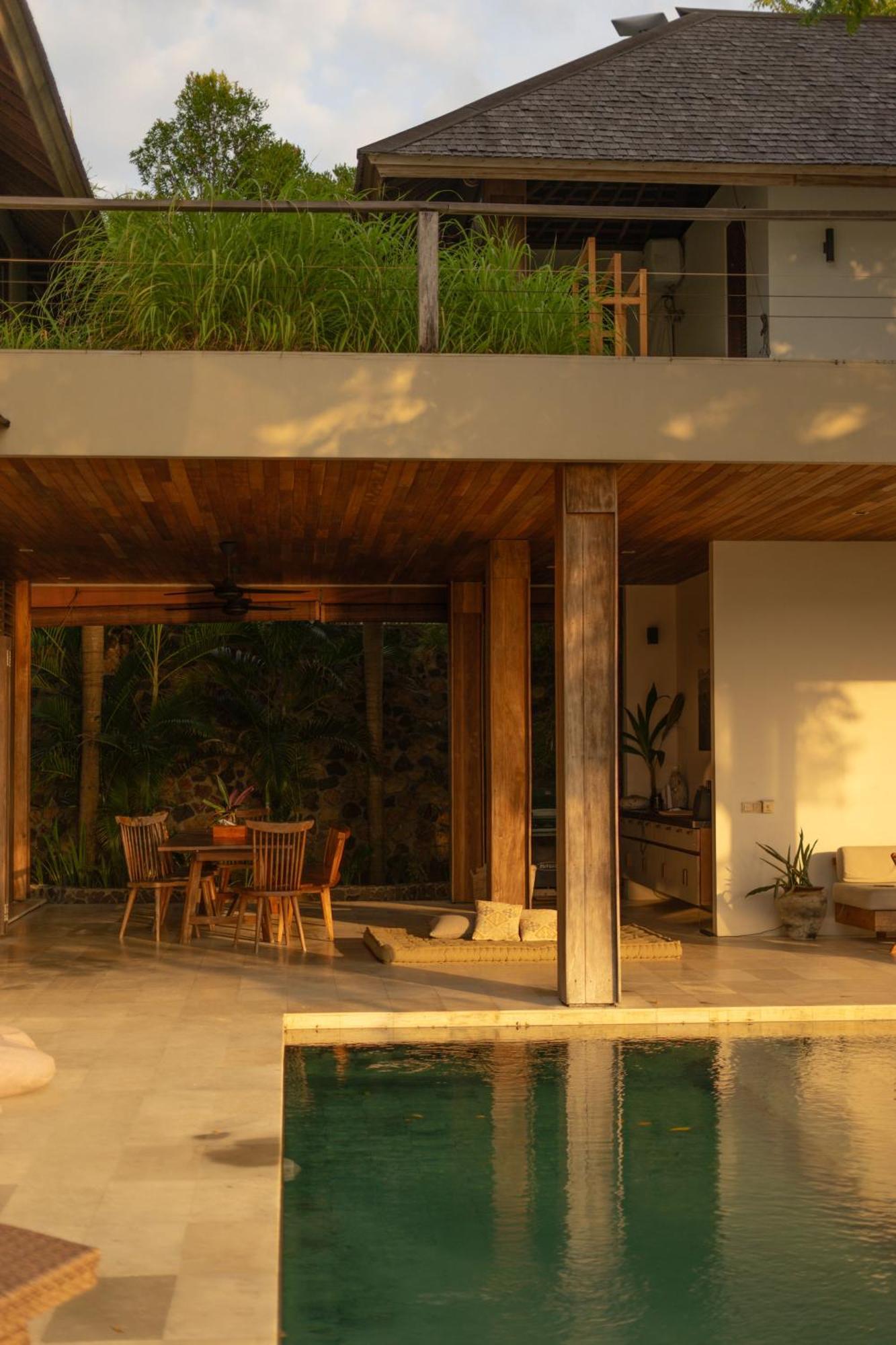 Villa Sorgas Kuta  Exterior photo